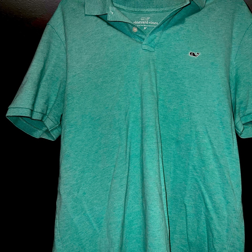 Vineyard vines medium